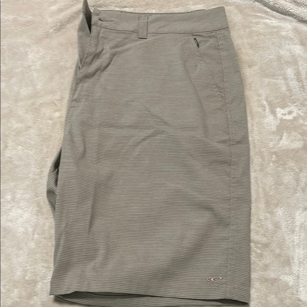 Men’s shorts 38